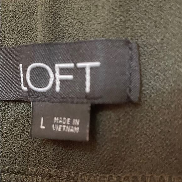 LOFT Dark Green Pants. L - Picture 2 of 5